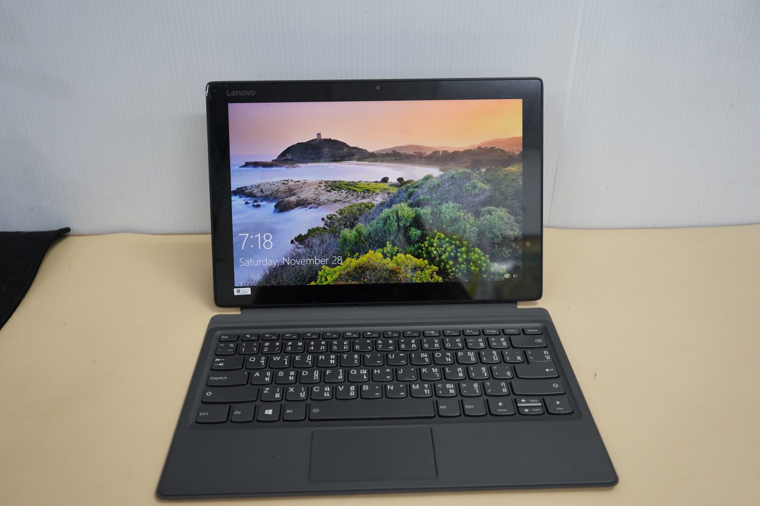 เปลี่ยนจอ LENOVO MiiX 520-12IKB พร้อมบอดี้ เครื่องตก จอแตก จอร้าว จอเสีย