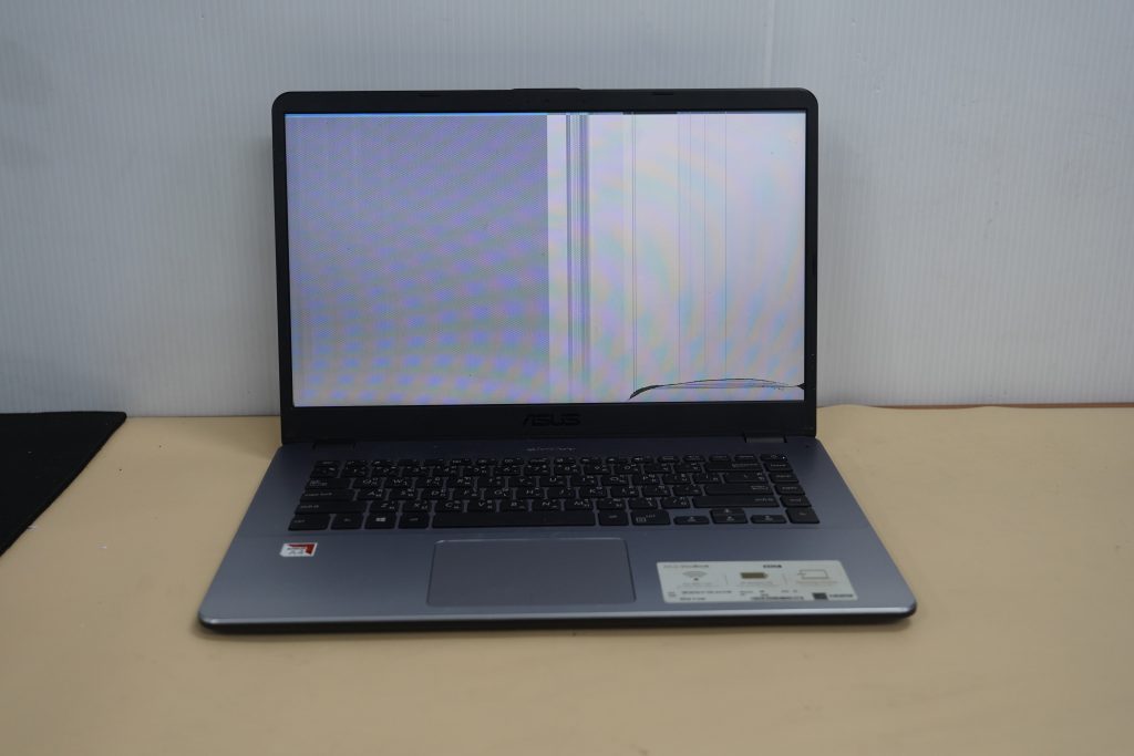 เปลี่ยนจอ ASUS X505B 15.6 HD จอแตก จอร้าว จอเสีย จอเป็นเส้น เปลี่ยนจอใหม่ Notebook Thin Bazel จอขอบบาง