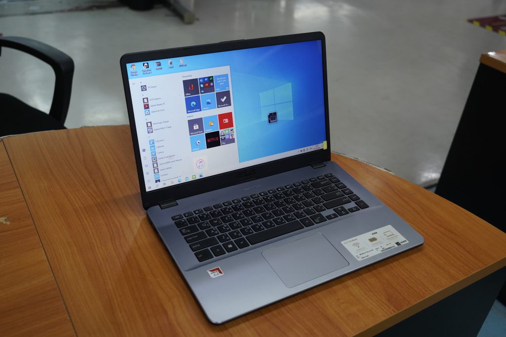 เปลี่ยนจอ ASUS X505B 15.6 HD จอแตก จอร้าว จอเสีย จอเป็นเส้น เปลี่ยนจอใหม่ Notebook Thin Bazel จอขอบบาง