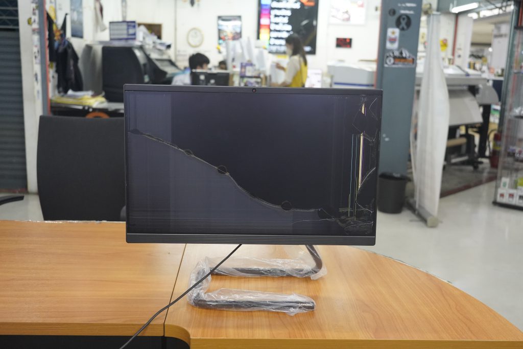 เปลี่ยนจอ Lenovo ideacentre A340-22AST ออลอินวัน จอแตก จอร้าว จอเสีย เปลี่ยนจอใหม่ พร้อมรับประกัน 6 เดือน