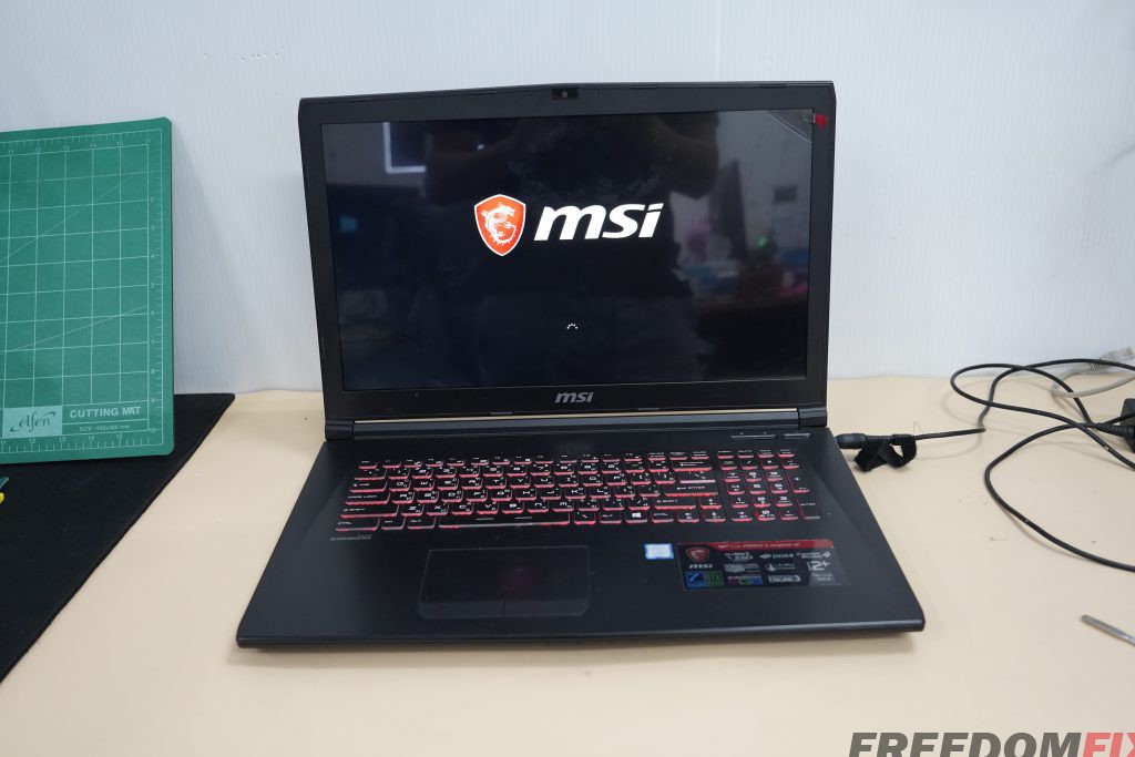 เปลี่ยนจอ MSI GP72M 7REX Leopard FHD IPS 60Hz อาการจอแตก จอร้าว จอเสีย เปลี่ยนจอใหม่พร้อมรับประกัน 6 เดือน
