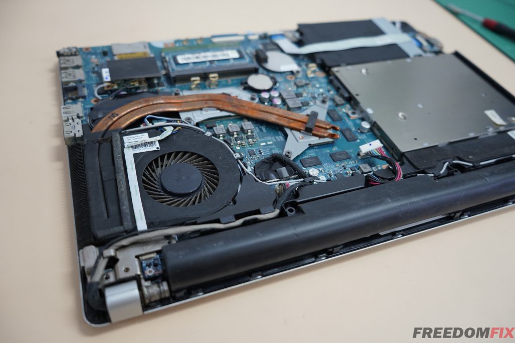 เปลี่ยนคีย์บอร์ด ASUS K450J กดไม่ติด คีย์บอร์ดเสีย แป้นพัง วิ่งเอง แป้นรวน