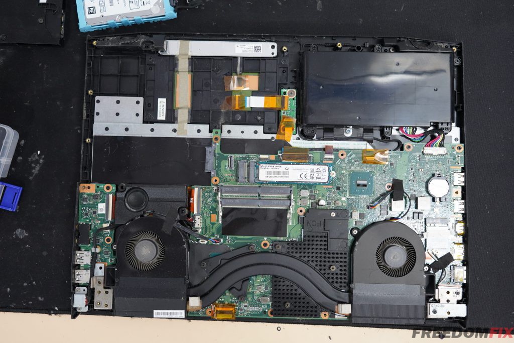 เปลี่ยนคีย์บอร์ด ACER Predator G9-591 กดไม่ติด ปุ่มหลุด คีย์บอร์ดเสีย ปุ่มพัง แป้นกดไม่ได้ เปลี่ยนรคีย์บอร์ดใหม่