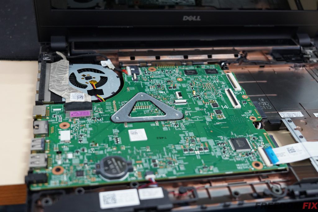 ซ่อมโน๊ตบุ๊ค DELL 14 3000 Series เปิดไม่ติด ไฟไม่เข้า เมนบอร์ดเสีย ภาคจ่ายไฟมีปัญหา