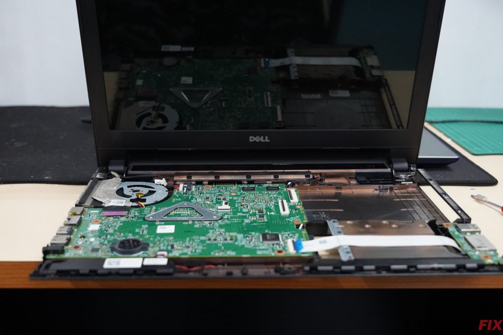 ซ่อมโน๊ตบุ๊ค DELL 14 3000 Series เปิดไม่ติด ไฟไม่เข้า เมนบอร์ดเสีย ภาคจ่ายไฟมีปัญหา