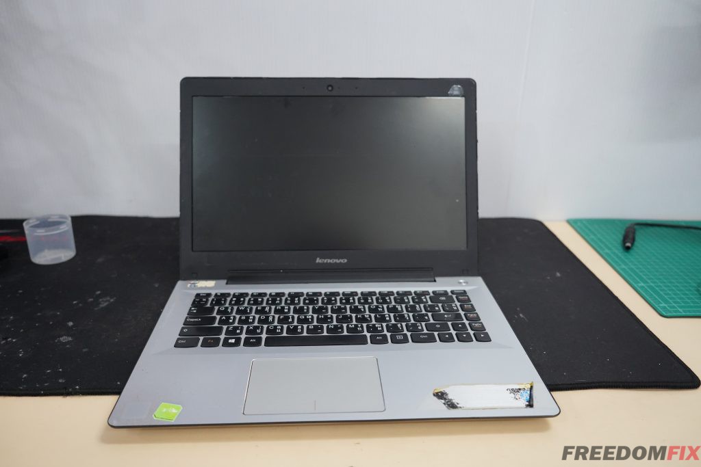 รับเปลี่ยนคีบอร์ด LENOVO 500S ปุ่มเสีย กดไม่ติด