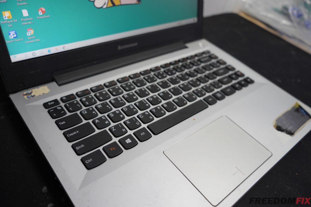 รับเปลี่ยนคีบอร์ด LENOVO 500S ปุ่มเสีย กดไม่ติด