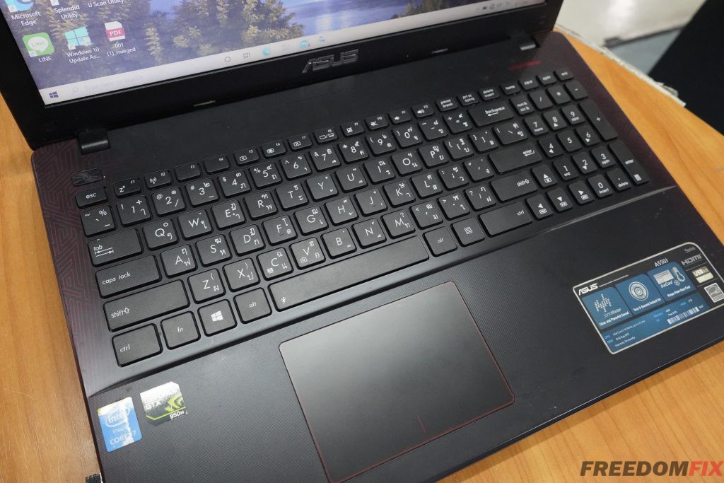 เปลี่ยนคีย์บอร์ด ASUS A550J K550J คีย์บอร์ดเสีย กดไม่ติด ปุ่มหลุด ปุ่มเสีย เปลี่ยนคีย์บอร์ดใหม่