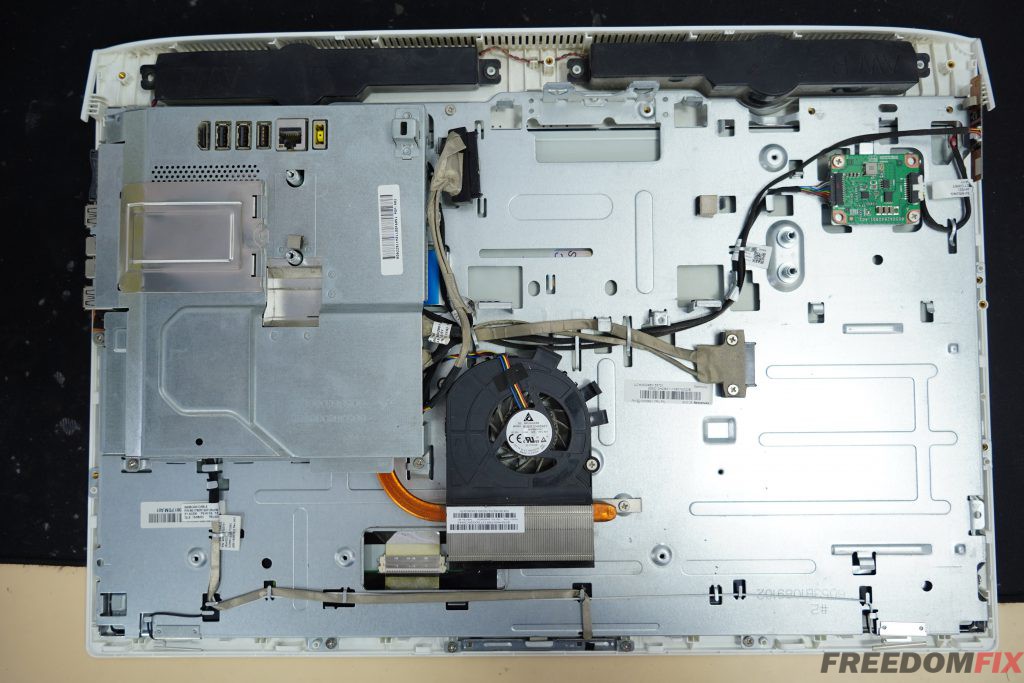 รับเปลี่ยนจอคอม ออลอินวัน LENOVO C40-30 จอแตก จอร้าว จอเสีย จอเป็นเส้น เปลี่ยนจอใหม่ได้ครับ LINE @FREEDOMFIX