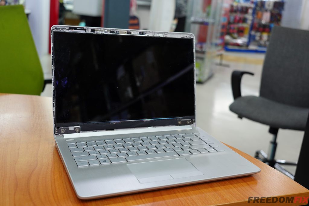 รับเปลี่ยนจอโน๊ตบุ๊ค HP 14S-DK 14S-DK0110AU 14 นิ้ว FHD IPS จอแตก จอร้าว จอเสีย จอเป็นเส้น เปลี่ยนจอใหม่ LINE @FREEDOMFIX