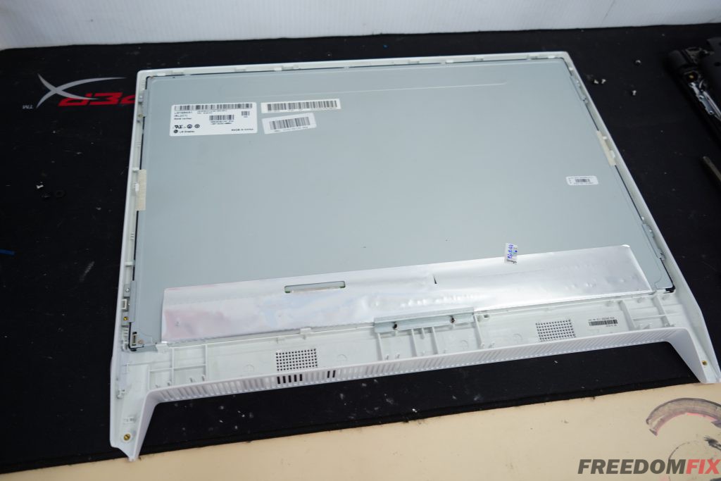 รับเปลี่ยนจอคอม ออลอินวัน LENOVO 310-20IAP จอแตก จอร้าว จอเสีย จอตก จอเป็นเส้น เปลี่ยนจอใหม่ LINE @FREEDOMFIX