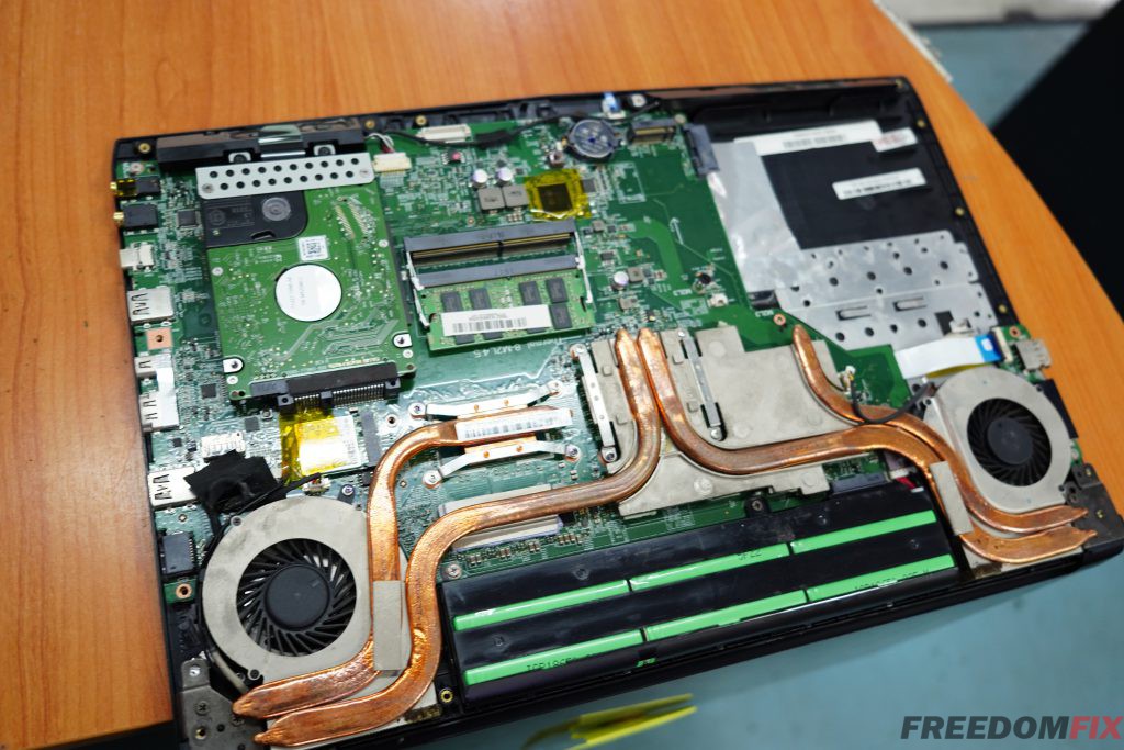 รับเปลี่ยนคีย์บอร์ด MSI GL62 6QF Keyboard เสีย กดไม่ติด ปุ่มหลุด น้ำหกใจ ปุ่มเสีย เปลี่ยนแป้นพิมพ์ใหม่ แบบมีไฟ LINE @FREEDOMFIX