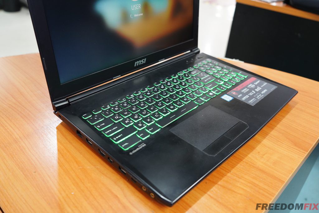 รับเปลี่ยนคีย์บอร์ด MSI GL62 6QF Keyboard เสีย กดไม่ติด ปุ่มหลุด น้ำหกใจ ปุ่มเสีย เปลี่ยนแป้นพิมพ์ใหม่ แบบมีไฟ LINE @FREEDOMFIX