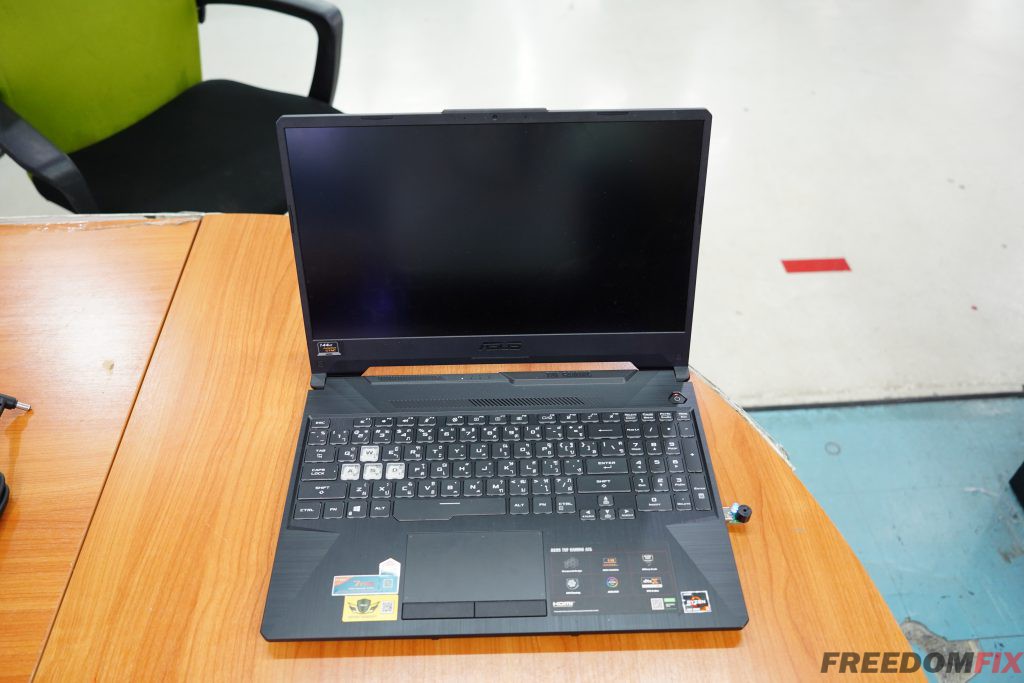 รับซ่อมโน๊ตบุ๊ค ASUS FX505 FX505D เปิดไม่ติด ไฟไม่เข้า เครื่องพัง ใช้งานไม่ได้ เมนบอร์ดเสีย ภาคจ่ายไฟมีปัญหา LINE @FREEDOMFIX