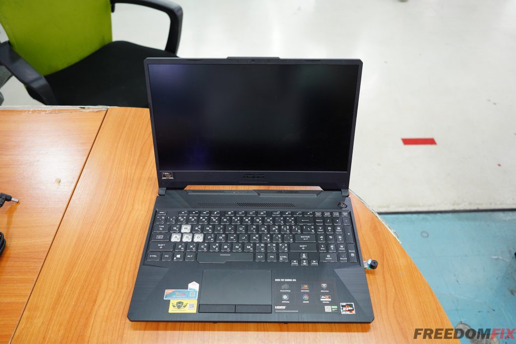 รับซ่อมโน๊ตบุ๊ค ASUS FX505 FX505D เปิดไม่ติด ไฟไม่เข้า เครื่องพัง ใช้งานไม่ได้ เมนบอร์ดเสีย ภาคจ่ายไฟมีปัญหา LINE @FREEDOMFIX