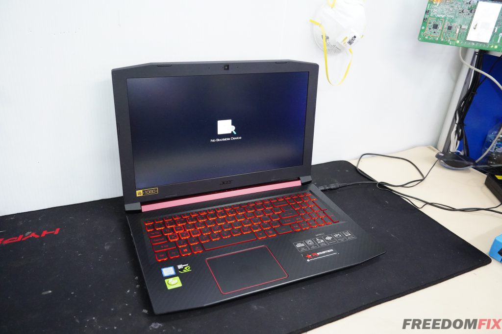 รับซ่อมโน๊ตบุ๊ค ACER Nitro 5 AN515 เปิดไม่ติด ไฟไม่เข้า เมนบอร์ดเสีย ภาคจ่ายไฟมีปัญหา ซ่อมระบบไฟ LINE @FREEDOMFIX