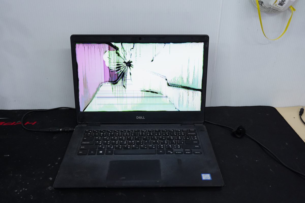 รับเปลี่ยนจอโน๊ตบุ๊ค DELL Latitude 3400 HD 1366X768 จอแตก จอร้าว จอเสีย จอเป็นเส้น เปลี่ยนจอใหม่ LINE @FREEDOMFIX