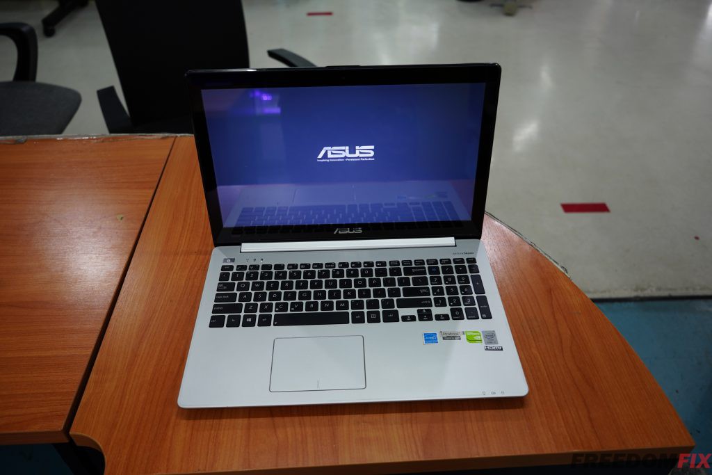 รับเปลี่ยนคีย์บอร์ด ASUS S551L คีย์บอร์ดเสีย กดไม่ติด ปุ่มหลุด ปุ่มพัง ปุ่มกดไม่ติด เปลี่ยนแป้นใหม่ LINE @FREEDOMFIX