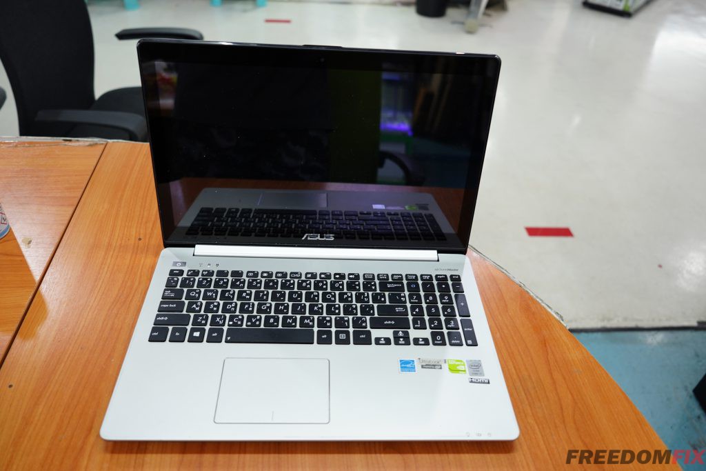 รับเปลี่ยนคีย์บอร์ด ASUS S551L คีย์บอร์ดเสีย กดไม่ติด ปุ่มหลุด ปุ่มพัง ปุ่มกดไม่ติด เปลี่ยนแป้นใหม่ LINE @FREEDOMFIX