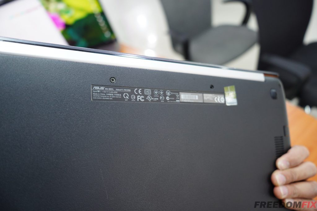 รับเปลี่ยนคีย์บอร์ด ASUS S551L คีย์บอร์ดเสีย กดไม่ติด ปุ่มหลุด ปุ่มพัง ปุ่มกดไม่ติด เปลี่ยนแป้นใหม่ LINE @FREEDOMFIX