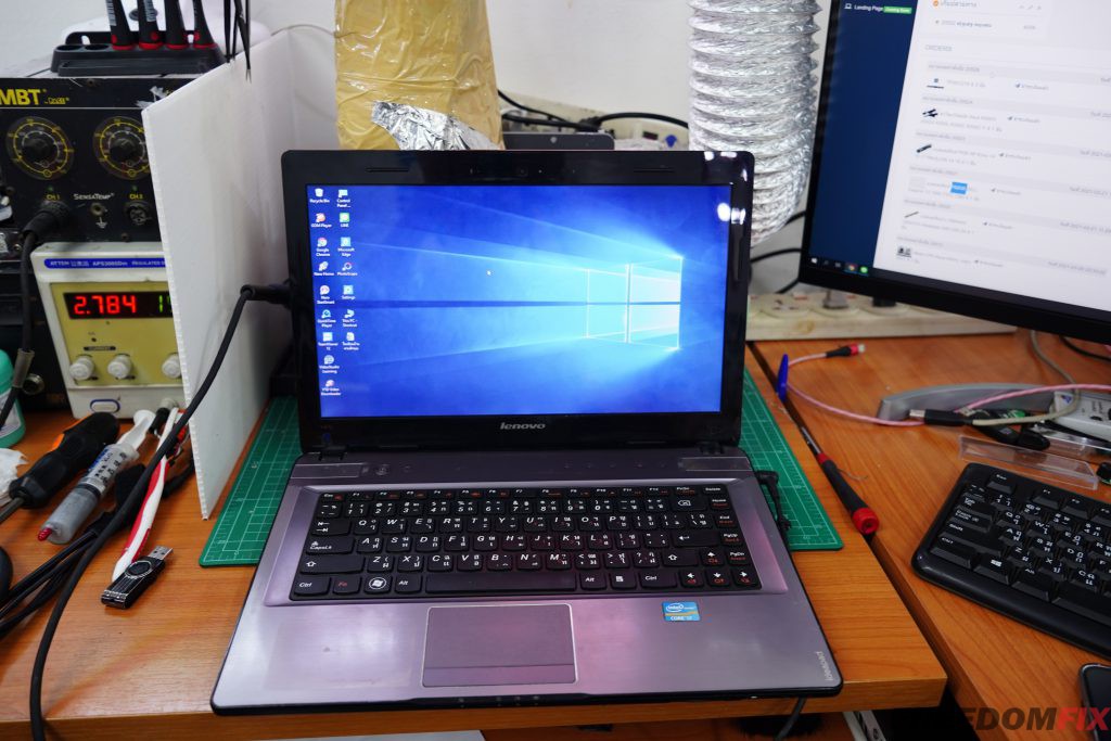 รับซ่อมโน๊ตบุ๊ค LENOVO Y470 เปิดไม่ติด ไฟไม่เข้า เครื่องพัง เมนบอร์ดเสีย ภาคจ่ายไฟมีปัญหา  LINE @FREEDOMFIX