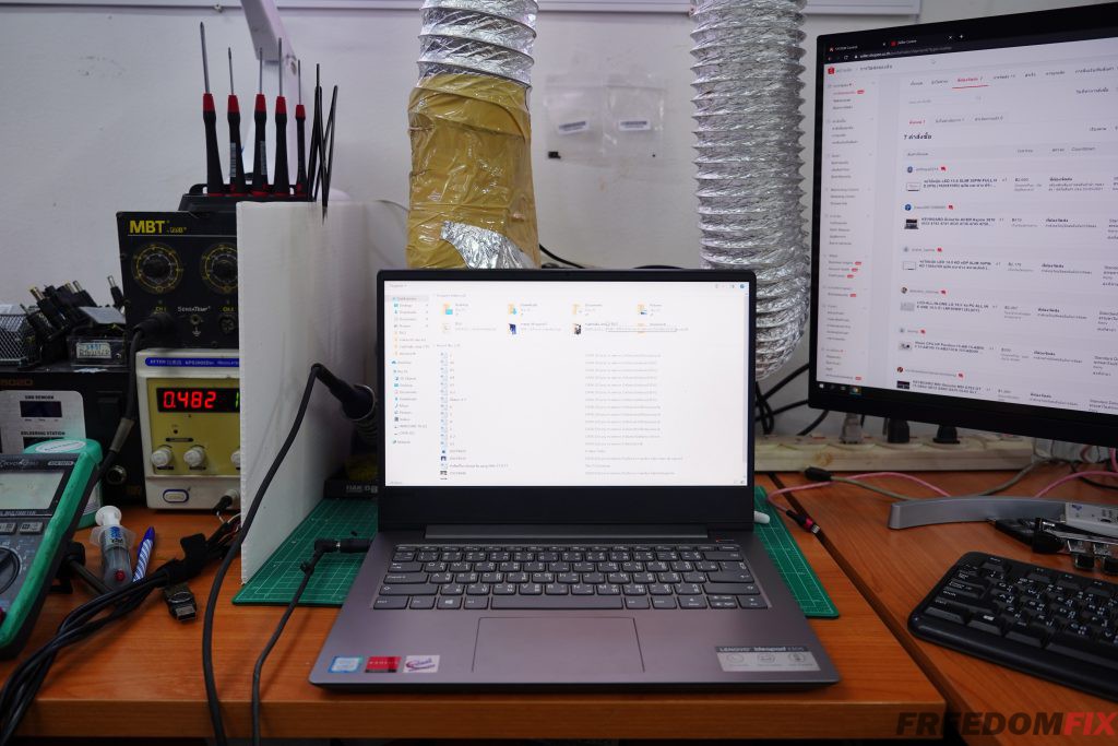 รับซ่อมโน๊ตบุ๊ค LENOVO 330S-14IKB เปิดไม่ติด ไฟไม่เข้า เครื่องพัง เมนบอร์ดเสีย ใช้งานไม่ได้ ภาคจ่ายไฟมีปัญหา ชาร์จแบตไม่เข้า LINE @FREEDOMFIX