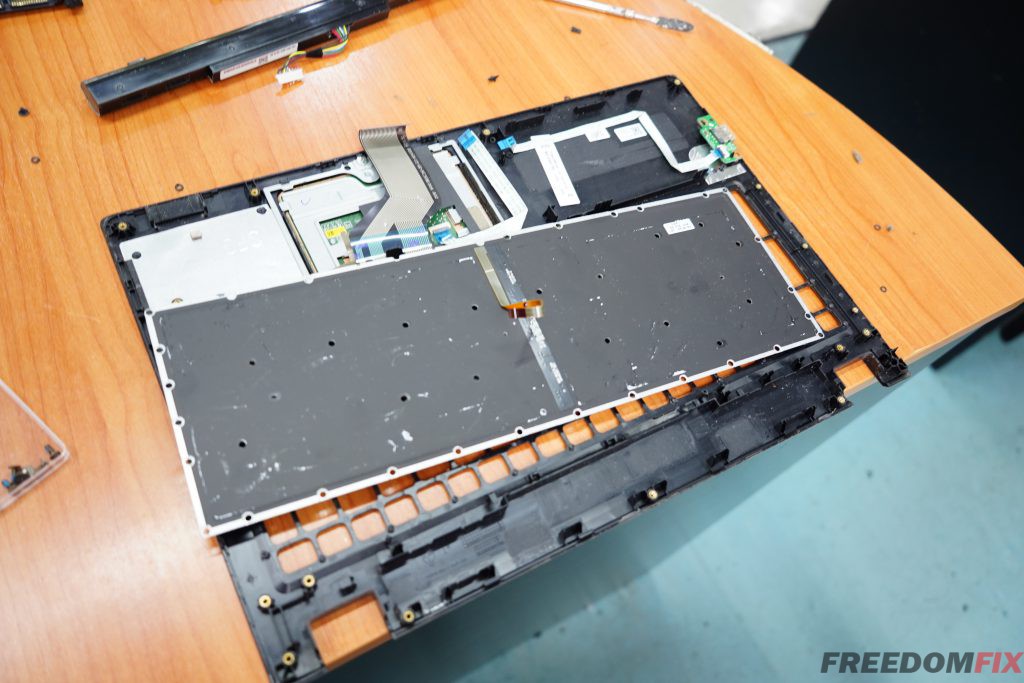 รับเปลี่ยนคีย์บอร์ด ACER Aspire V15 V3-574G มีไฟ คีย์บอร์ดเสีย กดไม่ติด ปุ่มเสีย คีย์บอร์ดพัง LINE @FREEDOMFIX