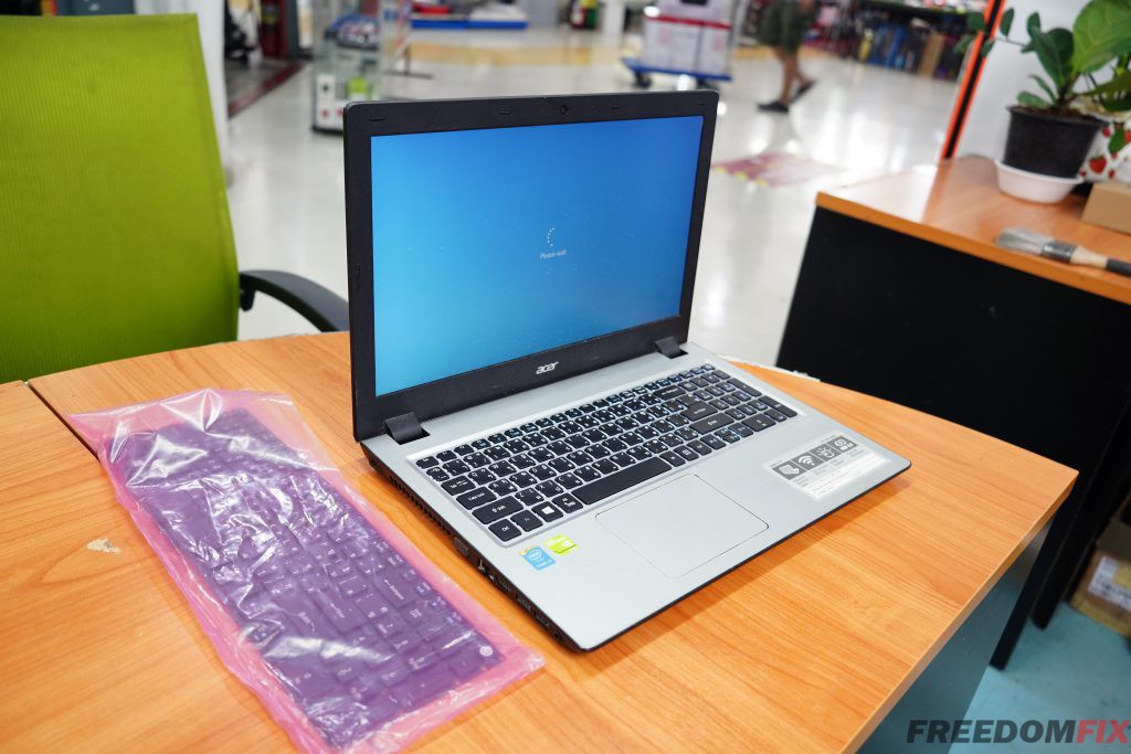 รับเปลี่ยนคีย์บอร์ด ACER Aspire V15 V3-574G มีไฟ คีย์บอร์ดเสีย กดไม่ติด ปุ่มเสีย คีย์บอร์ดพัง LINE @FREEDOMFIX