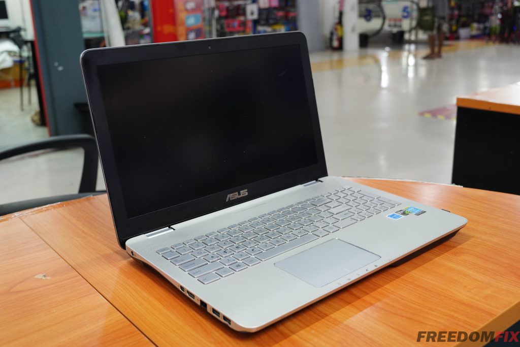 รับเปลี่ยนคีย์บอร์ดโน๊ตบุ๊ค ASUS N551J ปุ่มเสีย กดไม่ติด คีย์บอร์ดพัง ใช้งานไม่ได้ เปลี่ยนแป้นใหม่ LINE @FREEDOMFIX