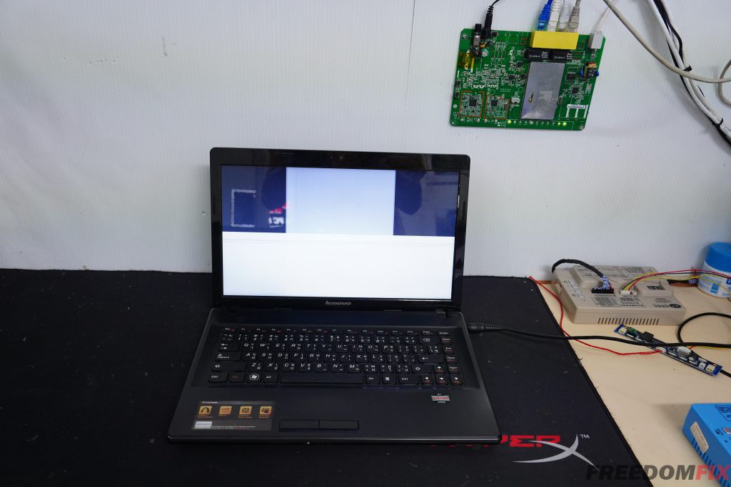 รับเปลี่ยนจอโน๊ตบุ๊ค LENOVO G480 G485 จอแตก จอร้าว จอเสีย จอเป็นเส้น LINE @FREEDOMFIX