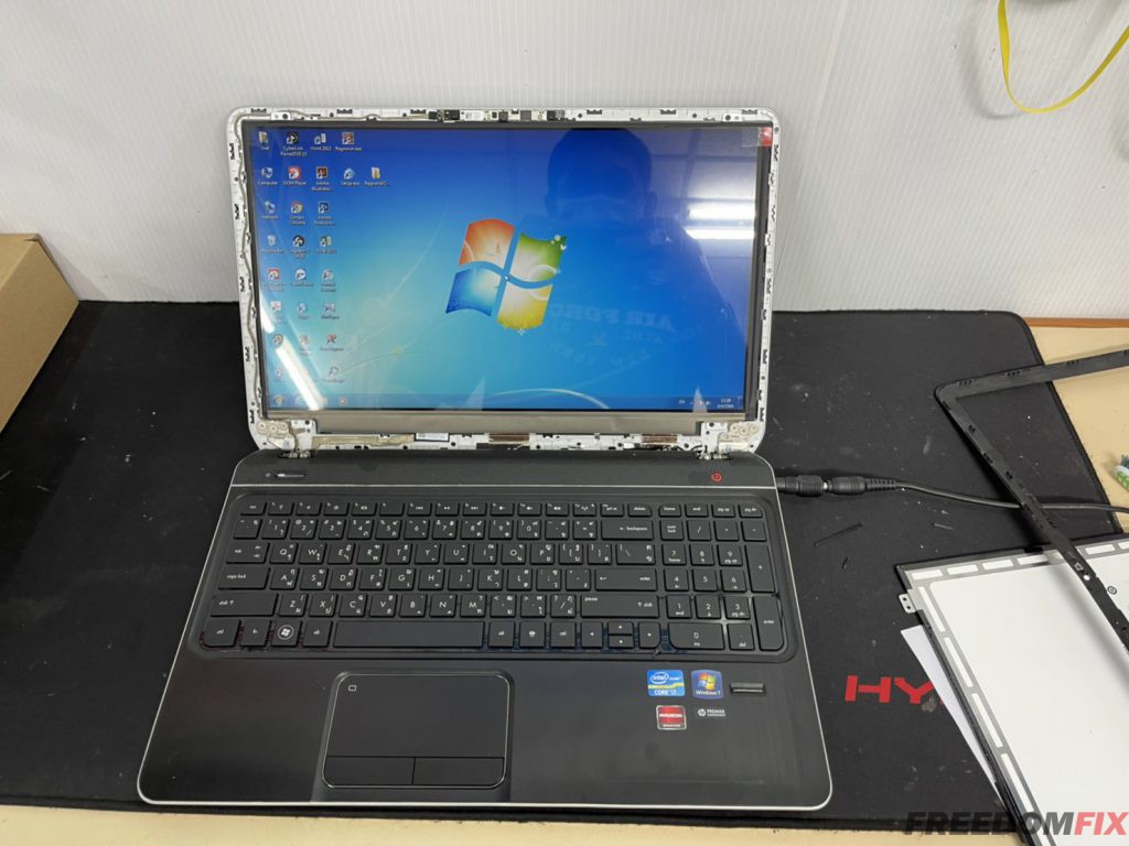 รับเปลี่ยนจอโน๊ตบุ๊ค HP M6-1000 จอแตก จอร้าว จอเสีย จอเป็นเส้น จอพัง เปลี่ยนจอใหม่ LINE @FREEDOMFIX