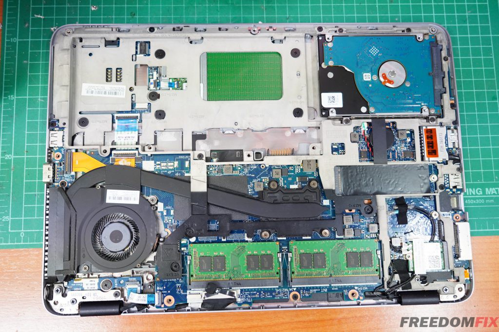 รับซ่อมโน๊ตบุ๊ค HP 840 G3 เปิดไม่ติด ไฟไม่เข้า เมนบอร์ดเสีย ภาคจ่ายไฟ มีปัญหา LINE @FREEDOMFIX