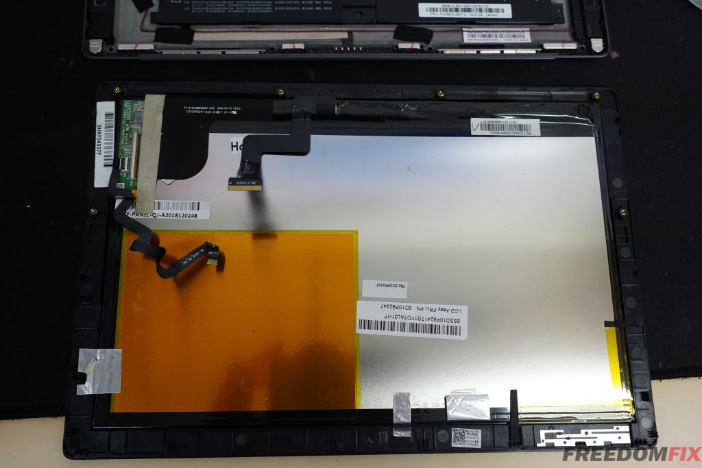 รับเปลี่ยนจอ LENOVO MIIX 520 12 นิ้ว จอแตก จอร้าว จอเสีย กระจกแตก เครื่องตก จอพัง เปลี่ยนจอใหม่พร้อมทัชสกรีน LINE @FREEDOMFIX