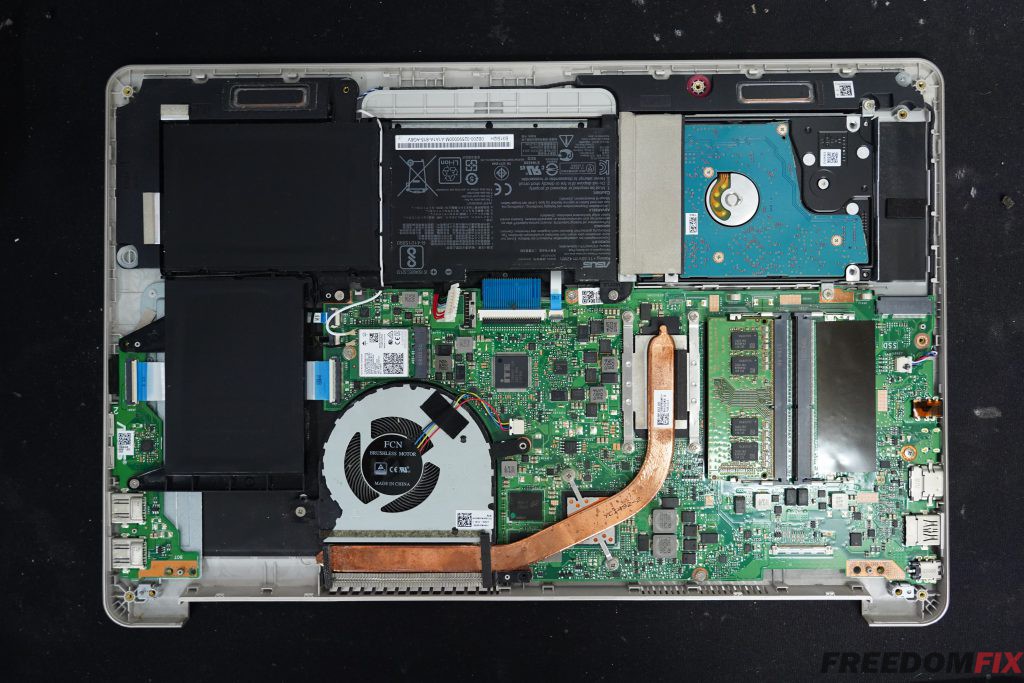 รับเปลี่ยนจอโน๊ตบุ๊ค ASUS S510U จอแตก จอร้าว จอเสีย จอสั่น จอเป็นสีชมพู จอเป็นเส้น LINE @FREEDOMFIX
