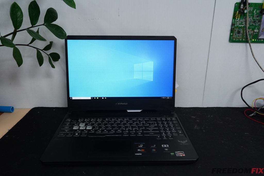 รับซ่อมโน๊ตบุ๊ค ASUS TUF Gaming FX505 เครื่องโดนน้ำ เปิดไม่ติด ไฟไม่เข้า เมนบอร์ดเสีย ภาคจ่ายไฟมีปัญหา LINE @FREEDOMFIX
