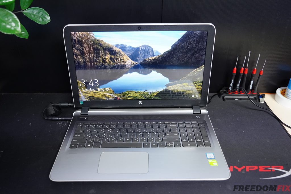 รับเปลี่ยนจอโน๊ตบุ๊ค HP 15-ab207tx จอแตก จอร้าว จอเสีย จอเป็นเส้น จอสีเพี้ยน LINE @FREEDOMFIX